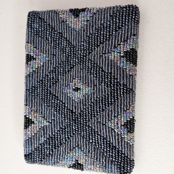 Beaded change purse - Picture 2 of 4